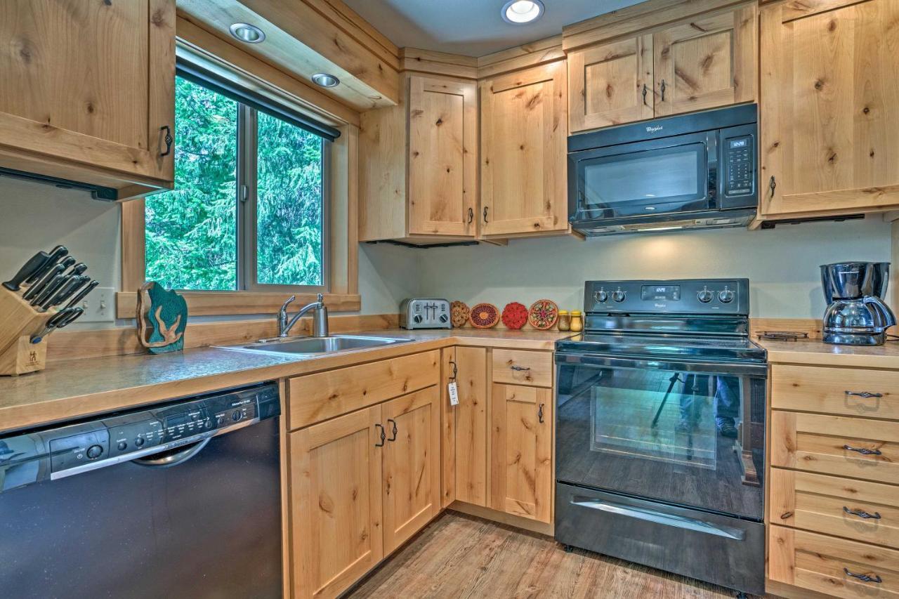 Private Leavenworth Cabin With Mtn Views And Fire Pit ภายนอก รูปภาพ